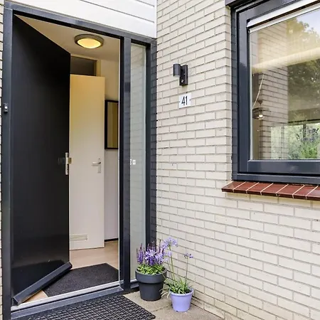 Charmante Woning Met Grote Prive Tuin 6p - Vp116 Дом отдыха