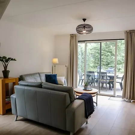 Charmante Woning Met Grote Prive Tuin 6p - Vp116